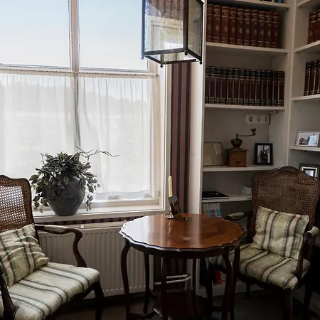 't Raethuys Bed & Breakfast Dirkshorn